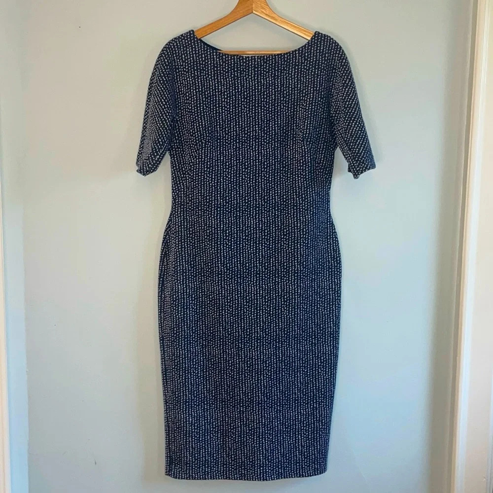 Maggy London, women’s size 10 blue work dress tweed like pattern midi sheath